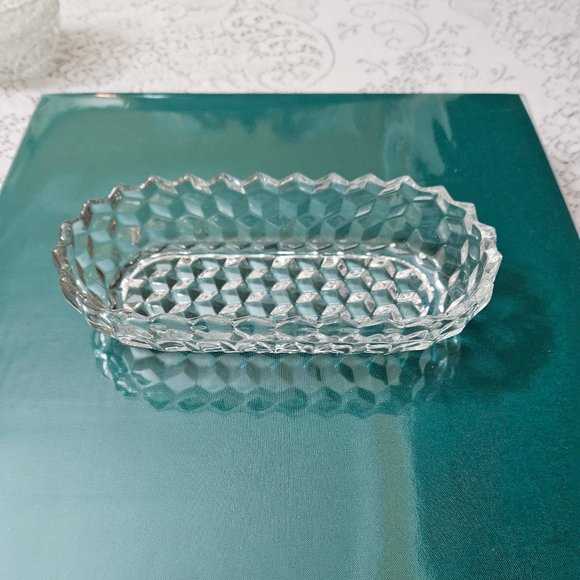 Vintage Glass Dish for sliced cranberry - Picture 3 of 3